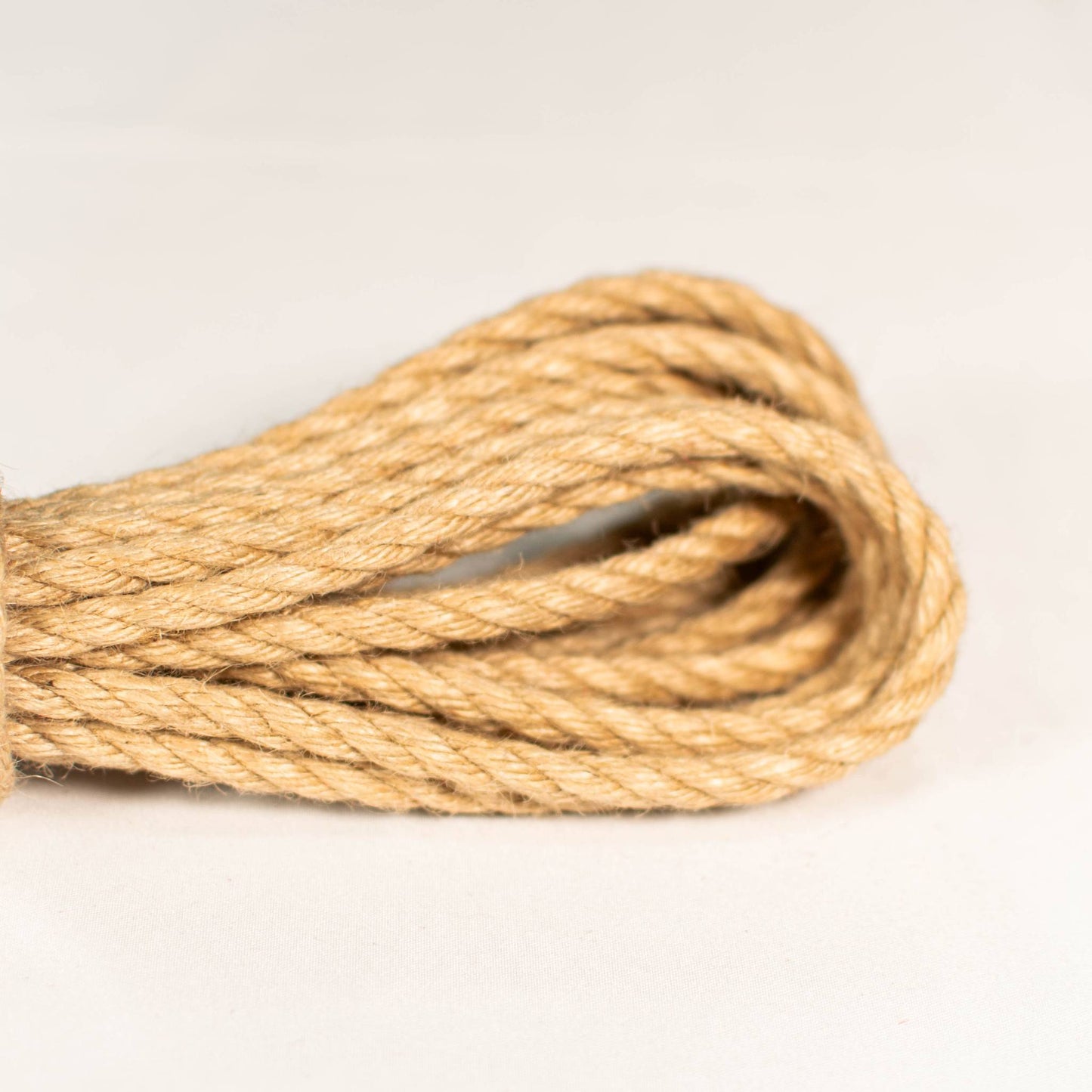 Japanese Ogawa jute rope (natural, treated, 6mm)